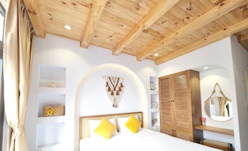 riverside mini hotel grand world