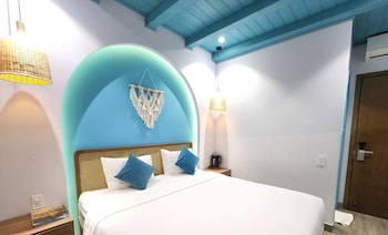 riverside mini hotel grand world