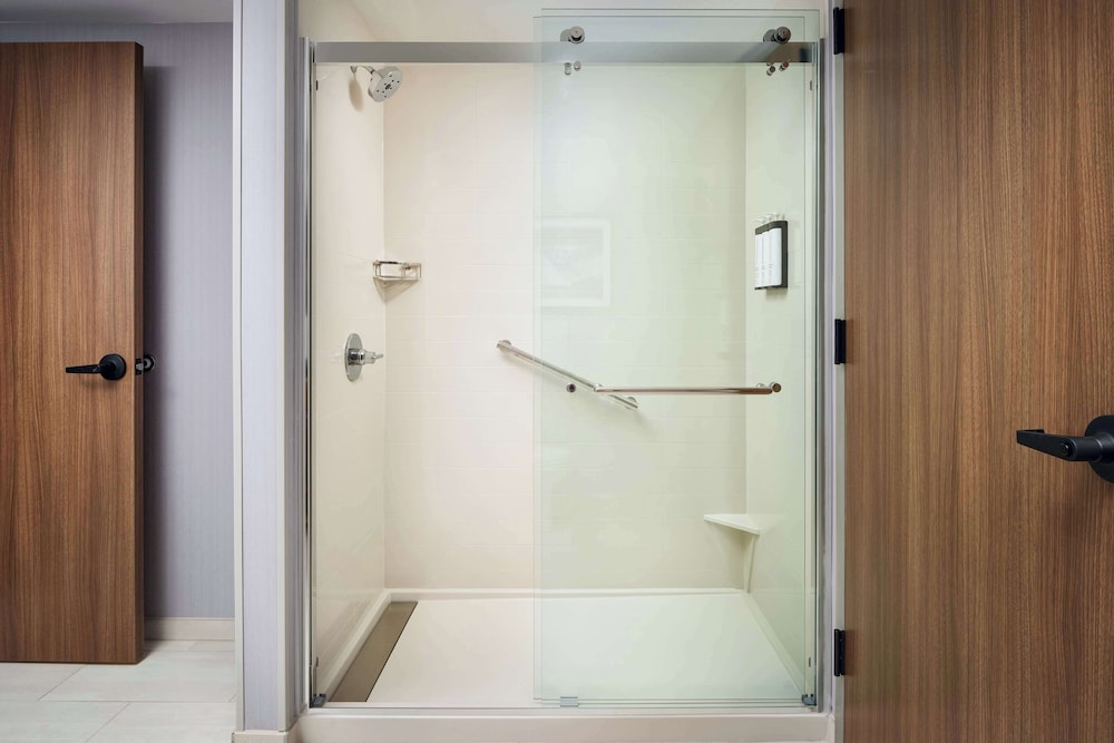 hyatt place melbourne airport