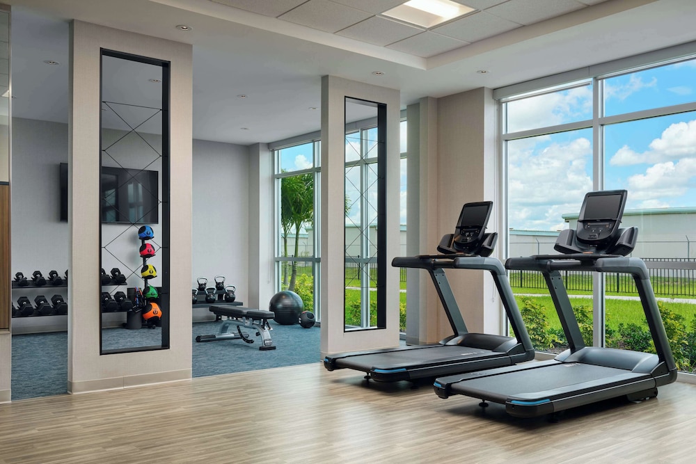 hyatt place melbourne airport