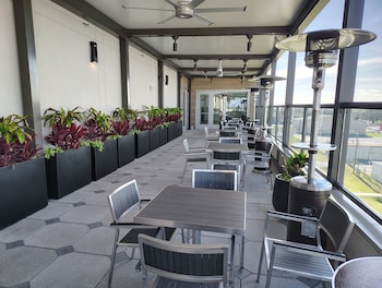 hyatt place melbourne airport