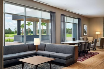 hyatt place melbourne airport