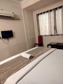 hotel sarika