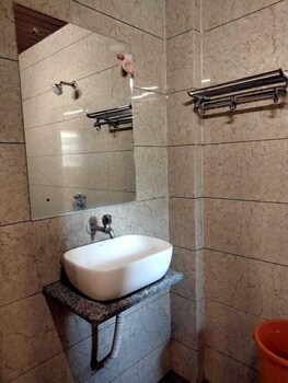 hotel sarika