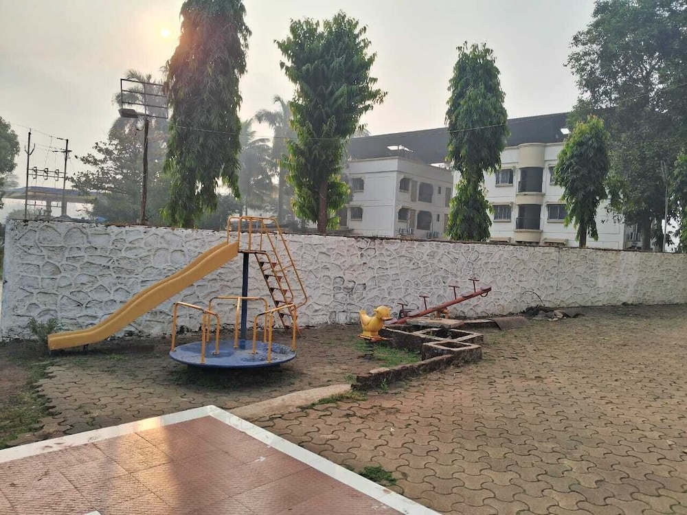 hotel sarika