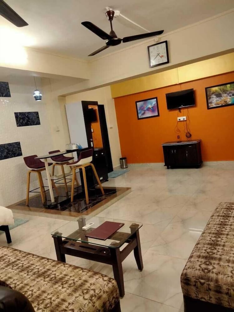 hotel sarika