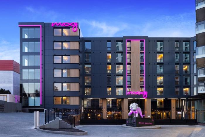 moxy halifax downtown