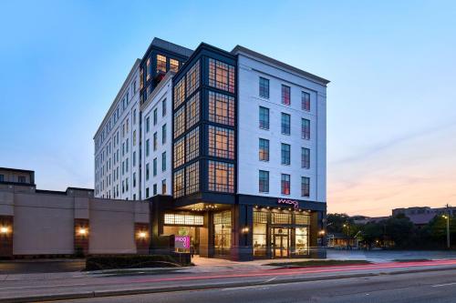 moxy charleston downtown