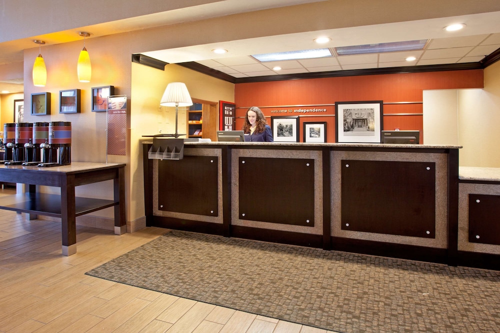 hampton inn and suites cleveland independence