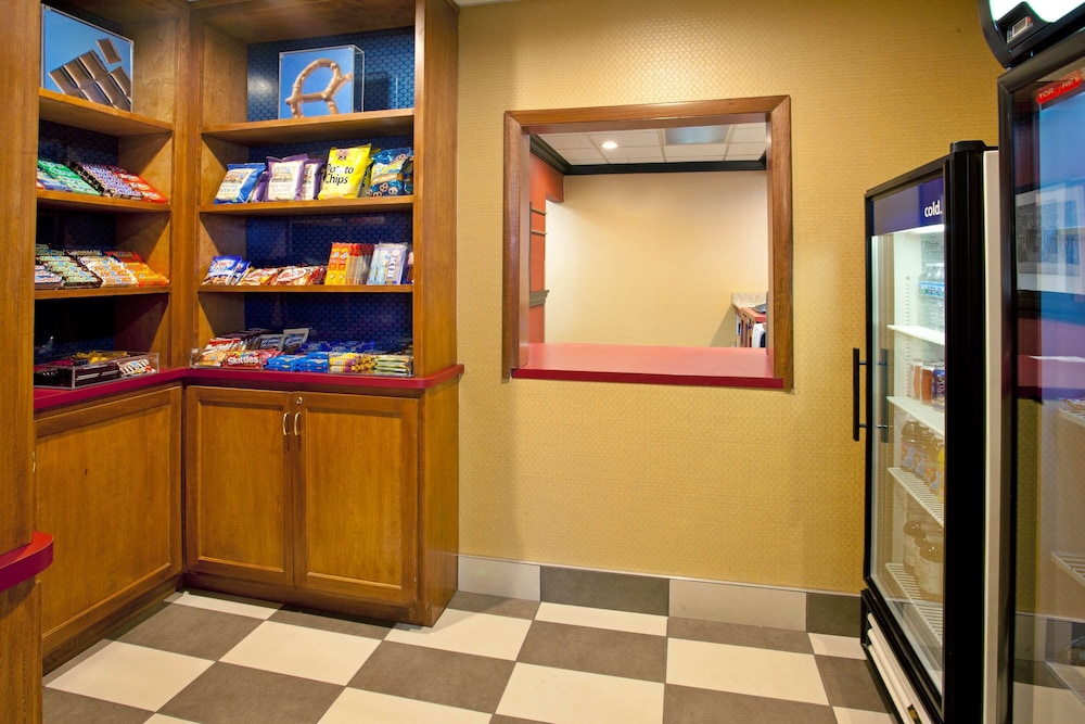 hampton inn and suites cleveland independence