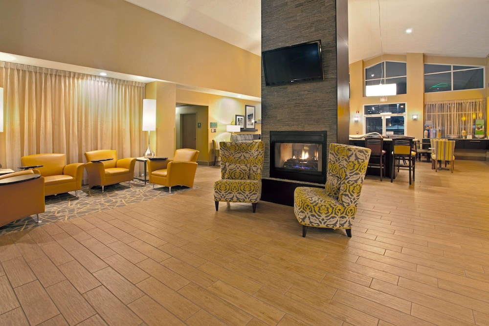 hampton inn and suites cleveland independence