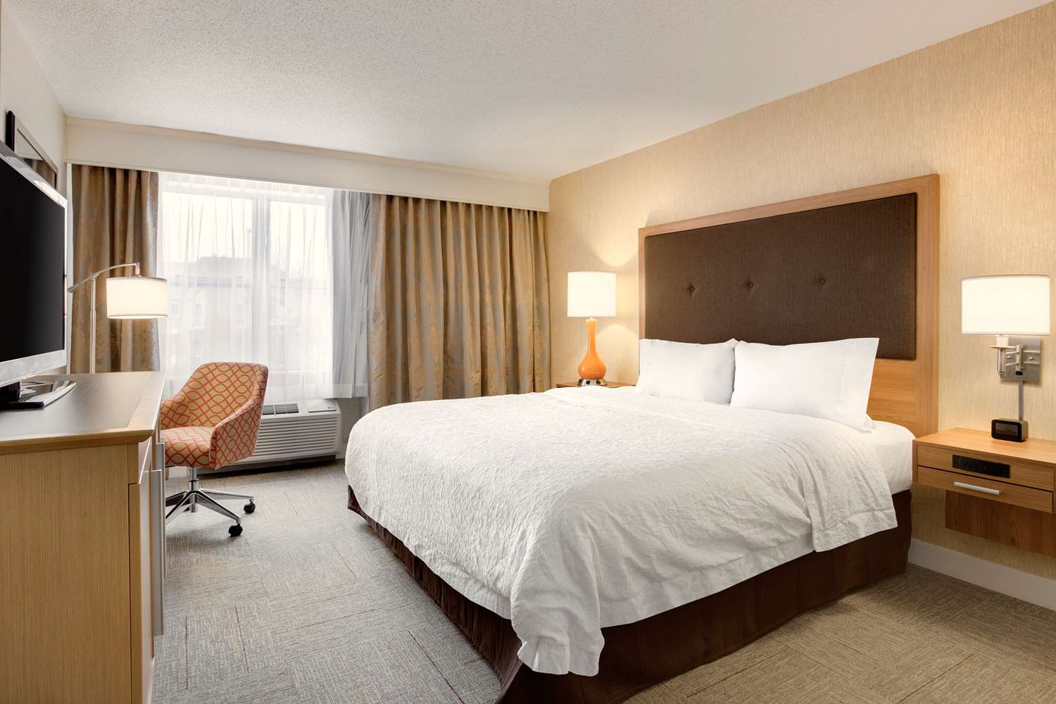 hampton inn and suites cleveland independence