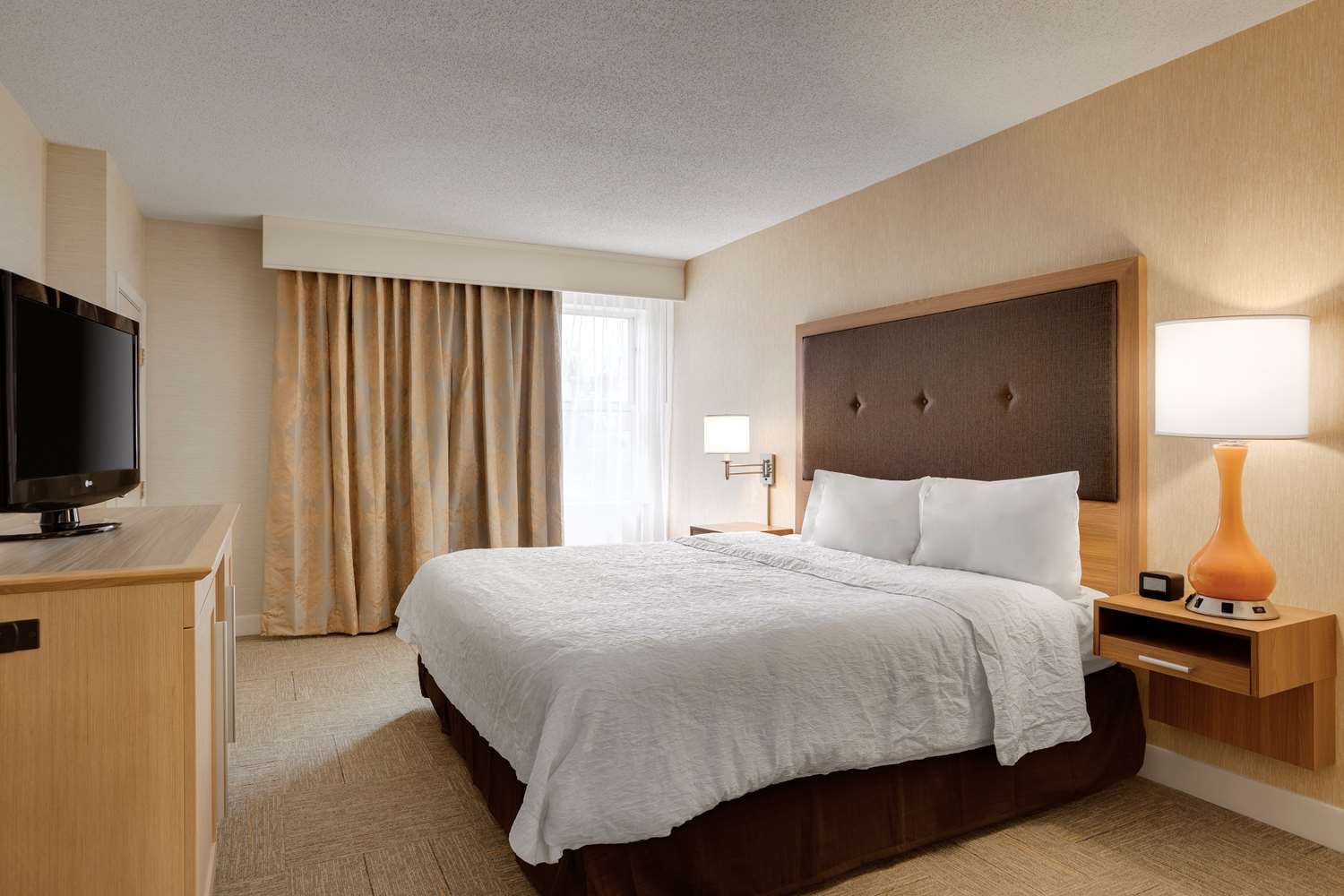 hampton inn and suites cleveland independence