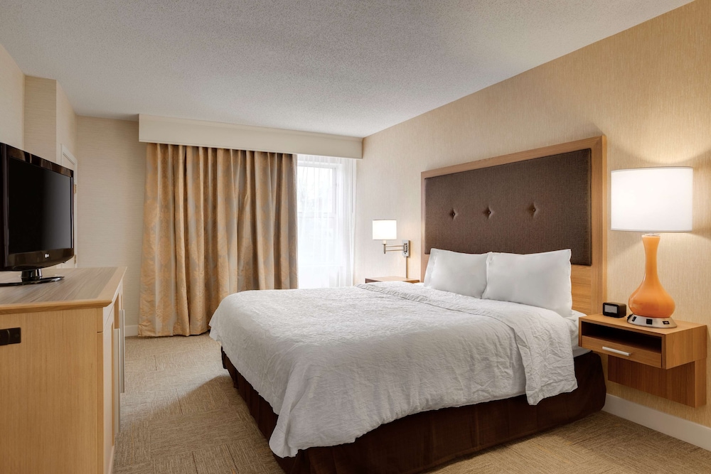 hampton inn and suites cleveland independence