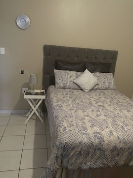 unami self catering accommodation