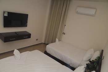 jewel grand museum pyramids view