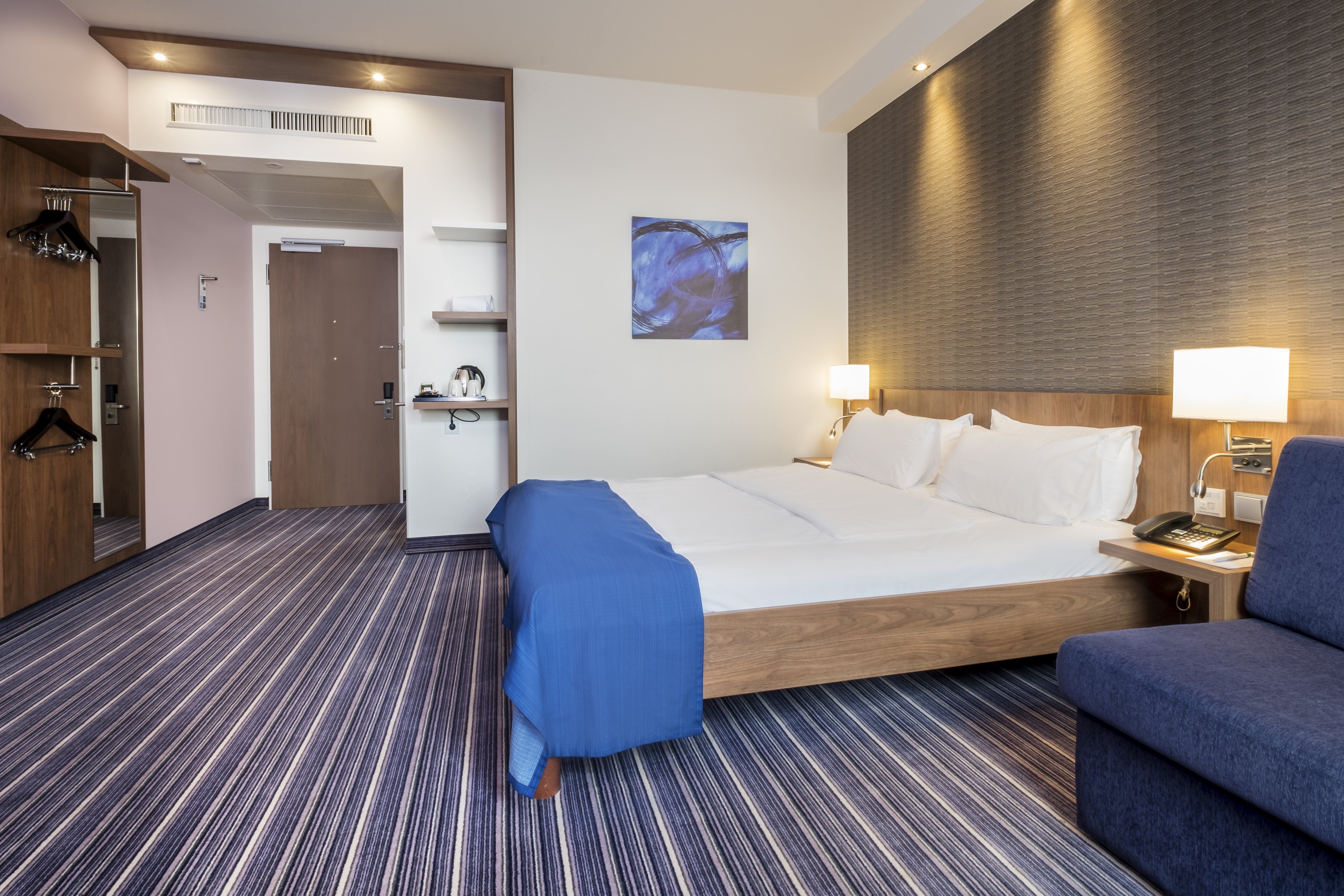 holiday inn express friedrichshafen by ihg