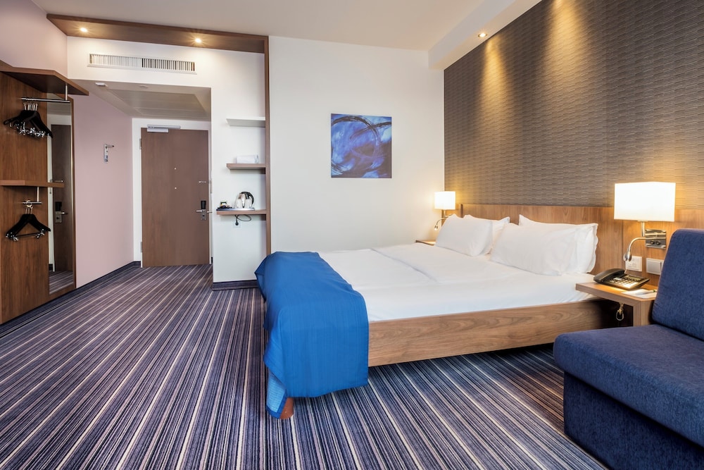 holiday inn express friedrichshafen by ihg