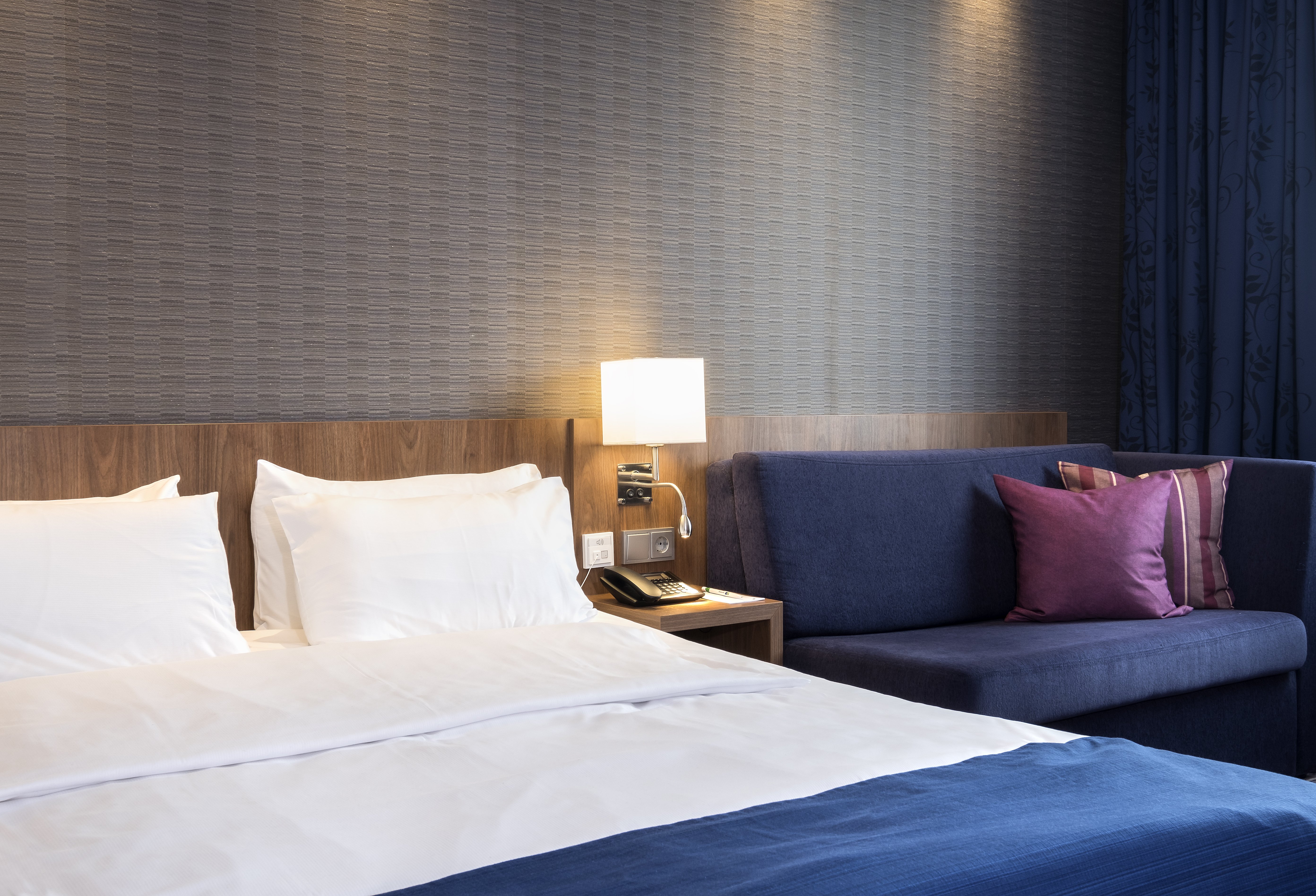 holiday inn express friedrichshafen by ihg