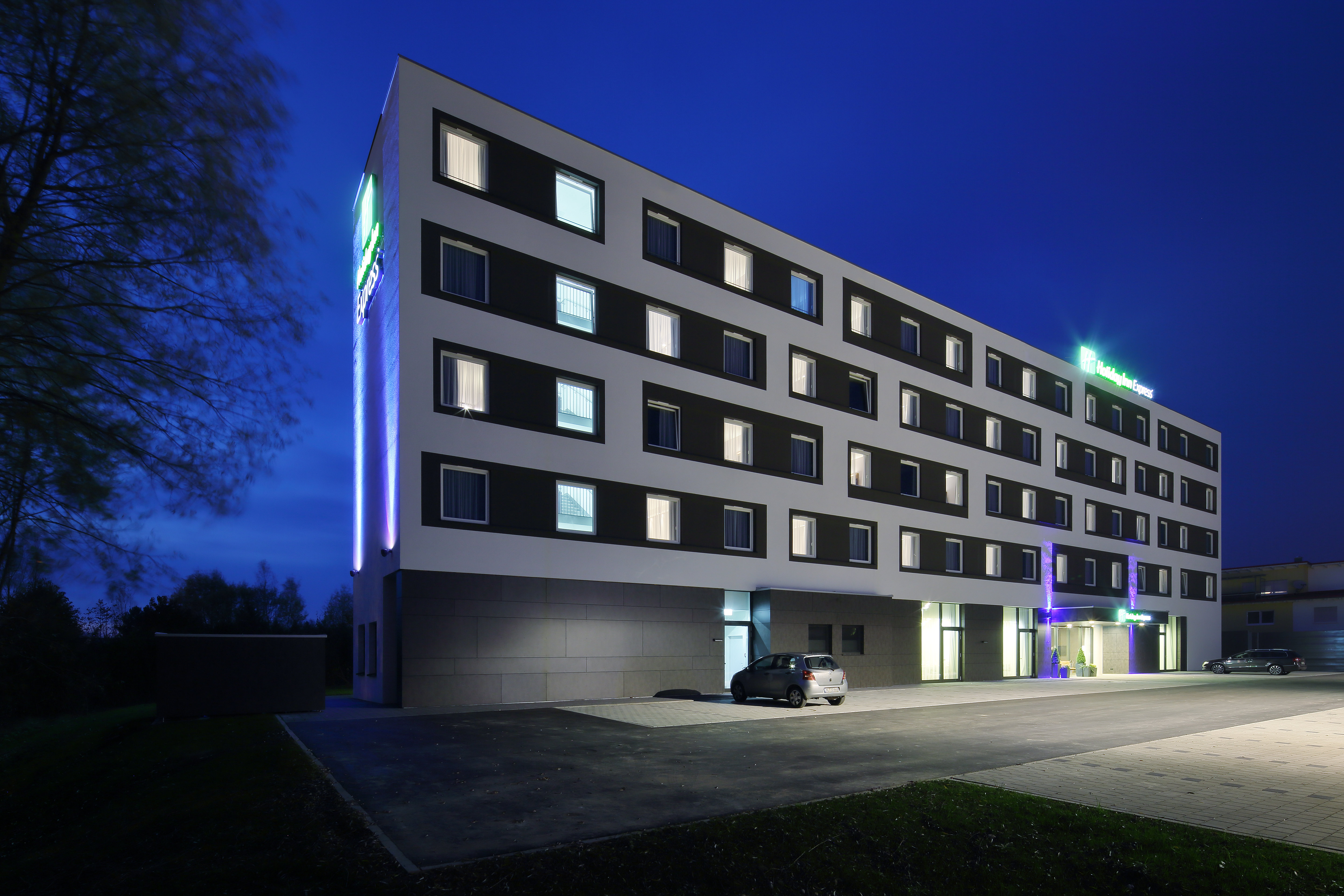 holiday inn express friedrichshafen by ihg