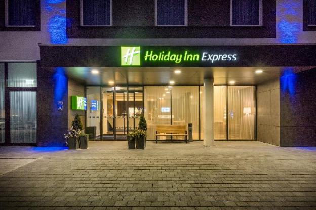 holiday inn express friedrichshafen by ihg