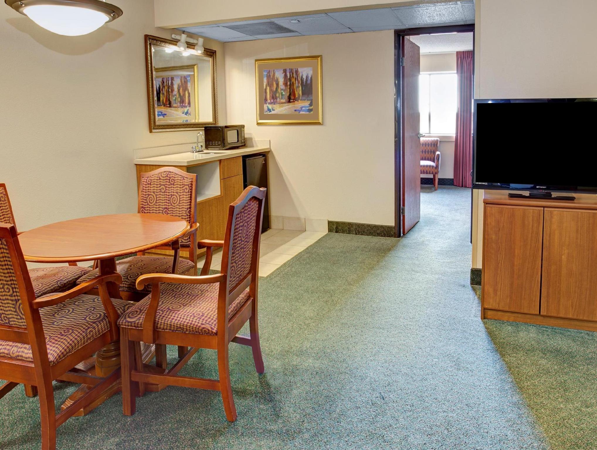 holiday inn indianapolis airport area n by ihg