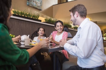 holiday inn indianapolis airport area n by ihg