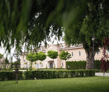 bononia estate winery and resort