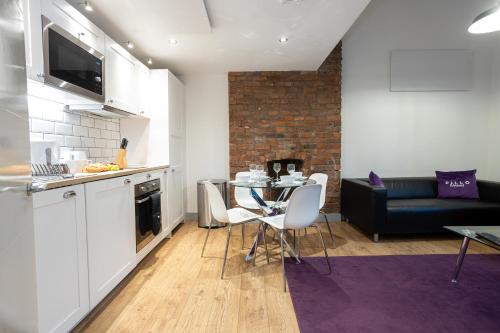 pillo rooms serviced apartments salford