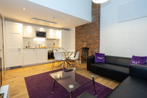 pillo rooms serviced apartments salford