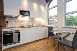 pillo rooms serviced apartments salford