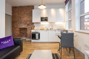 pillo rooms serviced apartments salford