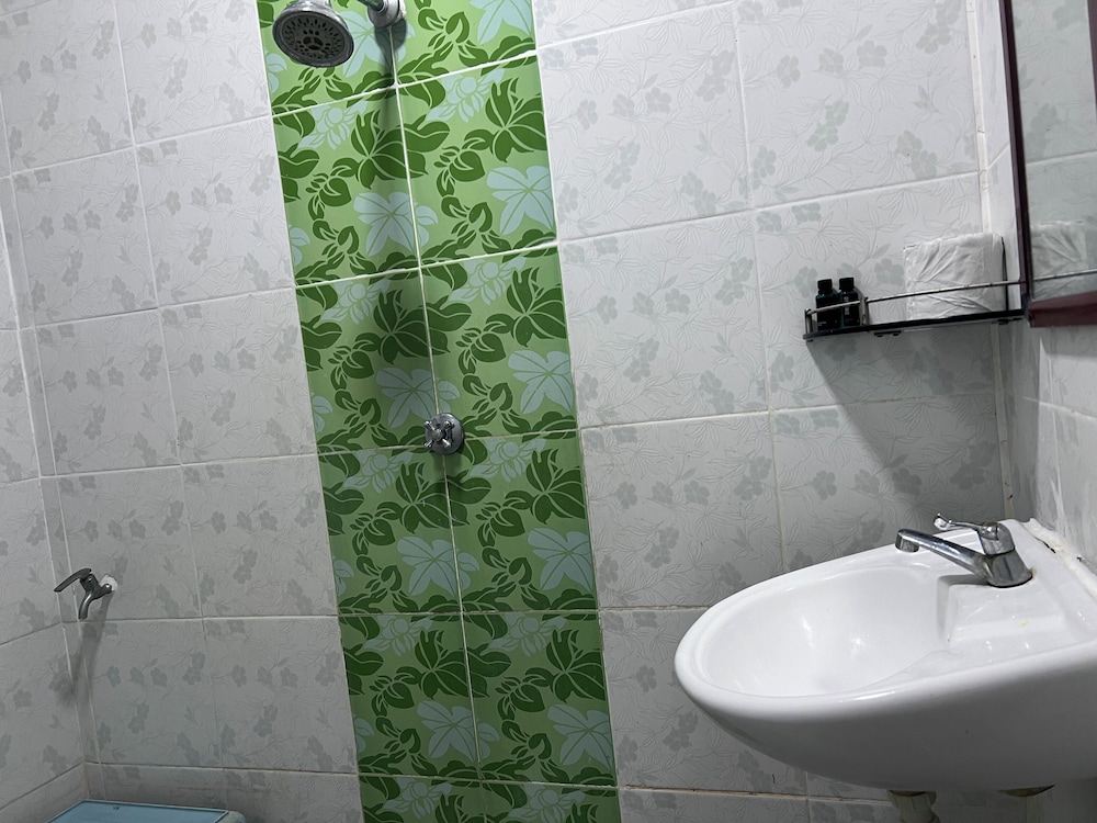 capital o 90741 tuba beach resort langkawi