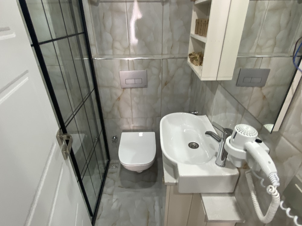 shiva pera hotel spa