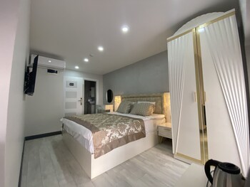 shiva pera hotel spa