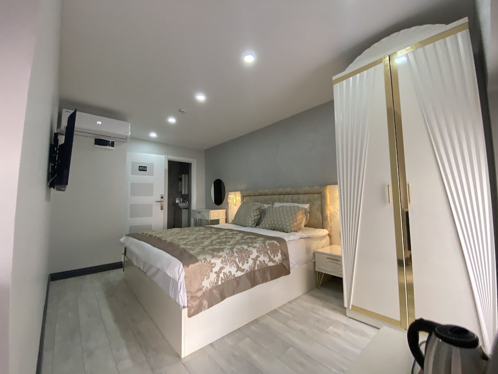 shiva pera hotel spa