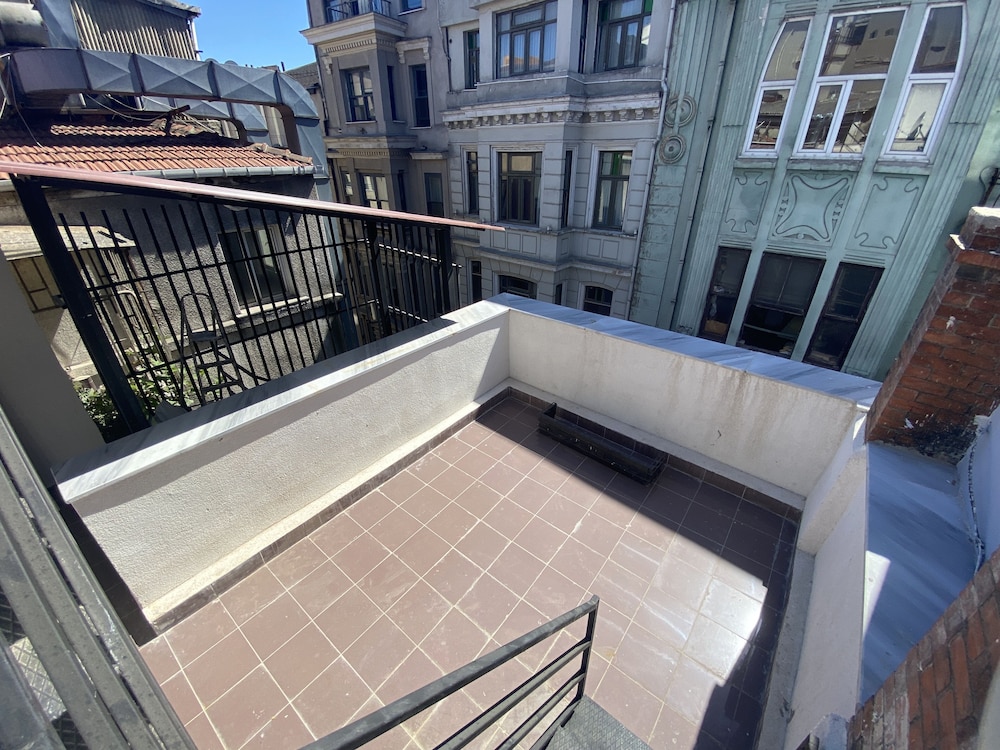 shiva pera hotel spa