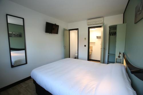 enzo hotels chartres mainvilliers by kyriad direct