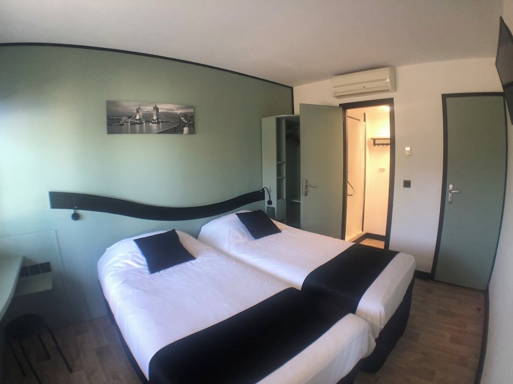 enzo hotels chartres mainvilliers by kyriad direct