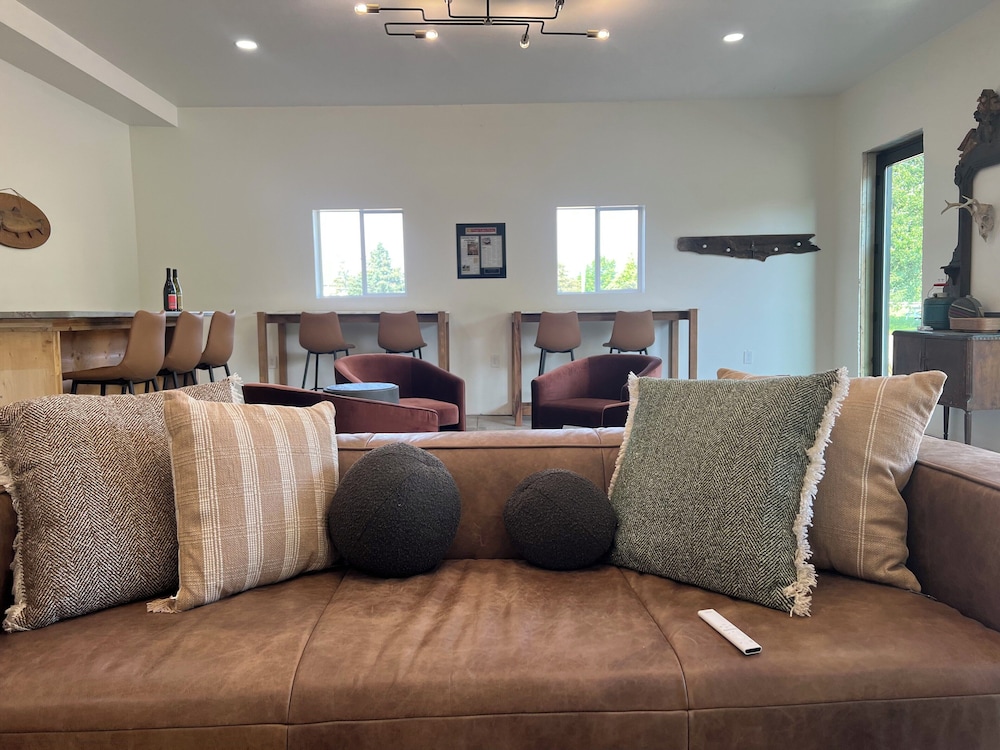 finger lakes treehouse and spa