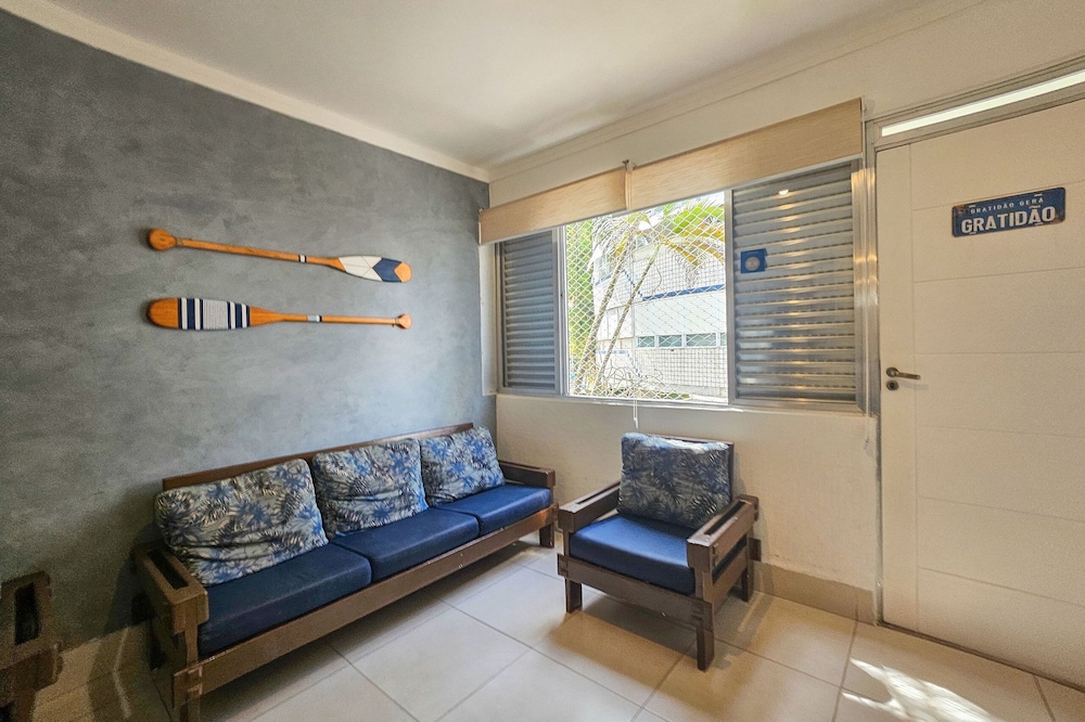 pe na areia do guaruja praia do tombo f