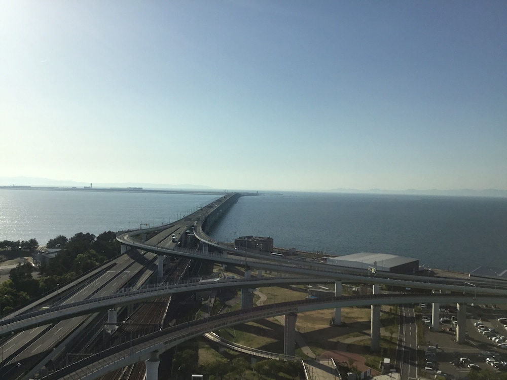 odysis suites osaka airport hotel