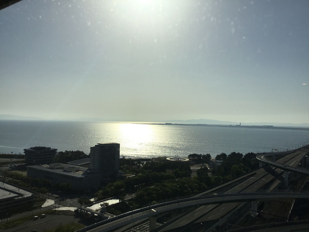 odysis suites osaka airport hotel