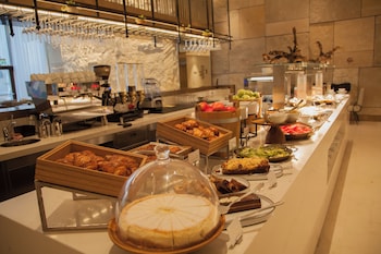 theatron jerusalem hotel and spa mgallery collection