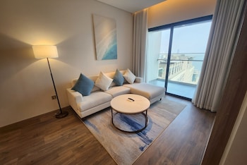 a la carte ha long bay residence