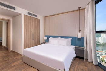 a la carte ha long bay residence