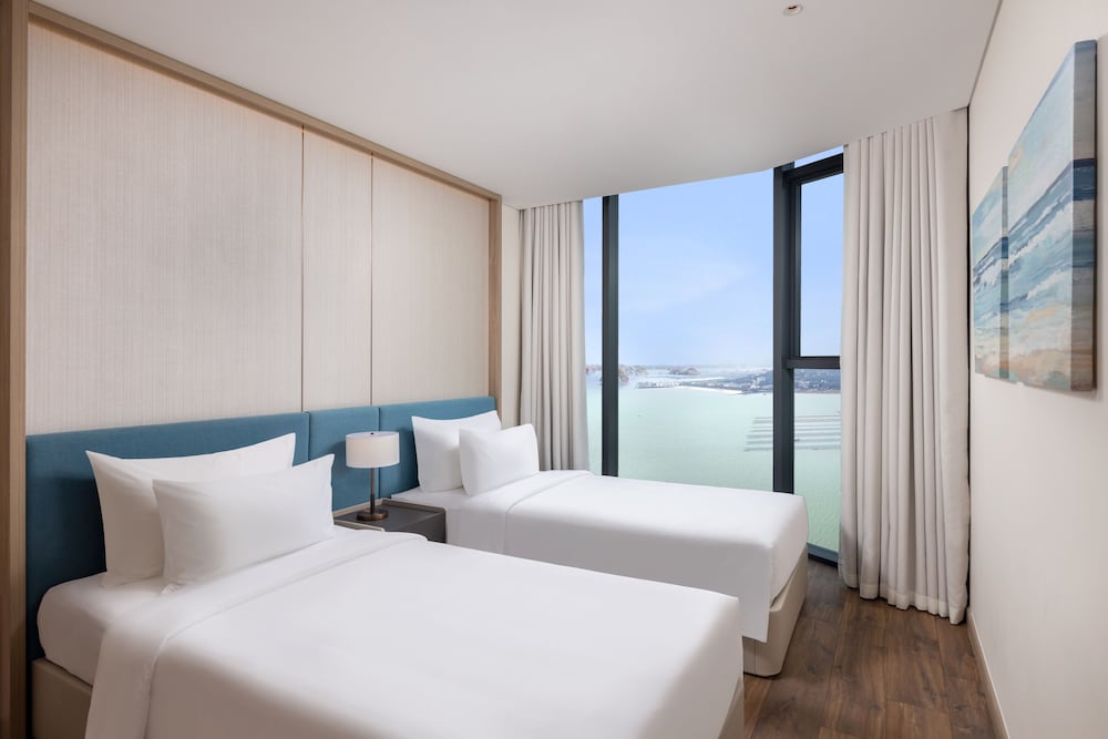 a la carte ha long bay residence
