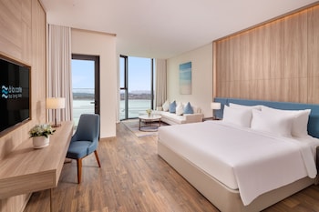 a la carte ha long bay residence