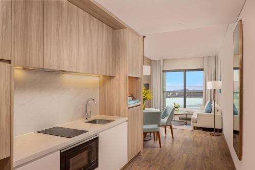 a la carte ha long bay residence