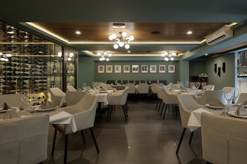 origen 438 luxury boutique hotel